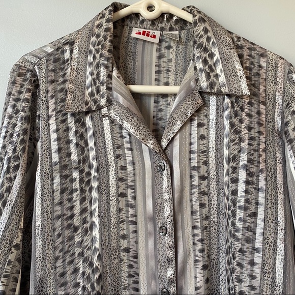 Vintage Animal Print Blouse - Picture 3 of 8